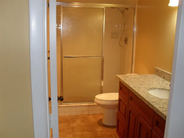 $2,300 | 5530 Northwest 44th Street, Unit 418C, Lauderhill, FL 33319