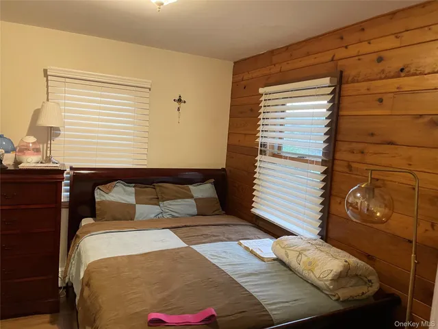 $2,650 | 484 Moriches-Middle Island Road, Manorville, NY 11949