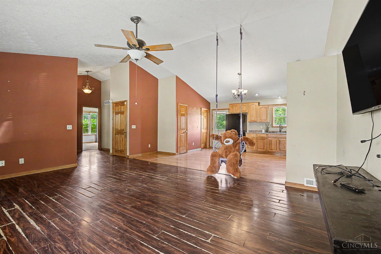8320 Keister Road Middletown, OH 45042 - Photo 4 of 21