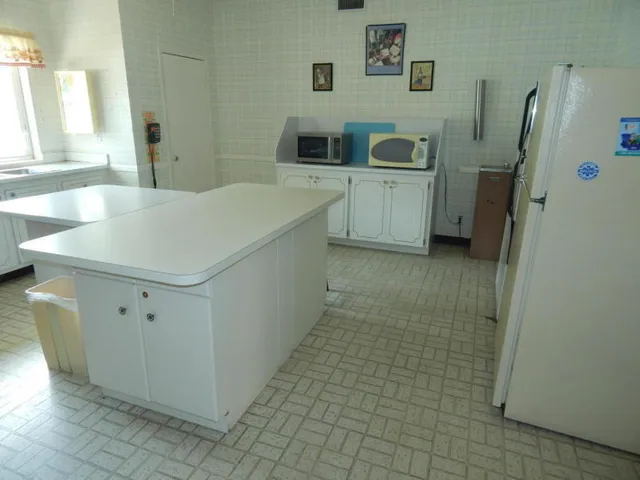 $1,900 | 500 Village Green Circle West, Unit 107, Palm Springs, FL 33461