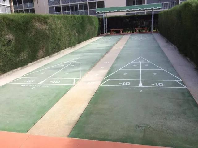 $1,900 | 500 Village Green Circle West, Unit 107, Palm Springs, FL 33461