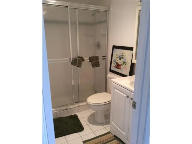 $1,900 | 500 Village Green Circle West, Unit 107, Palm Springs, FL 33461