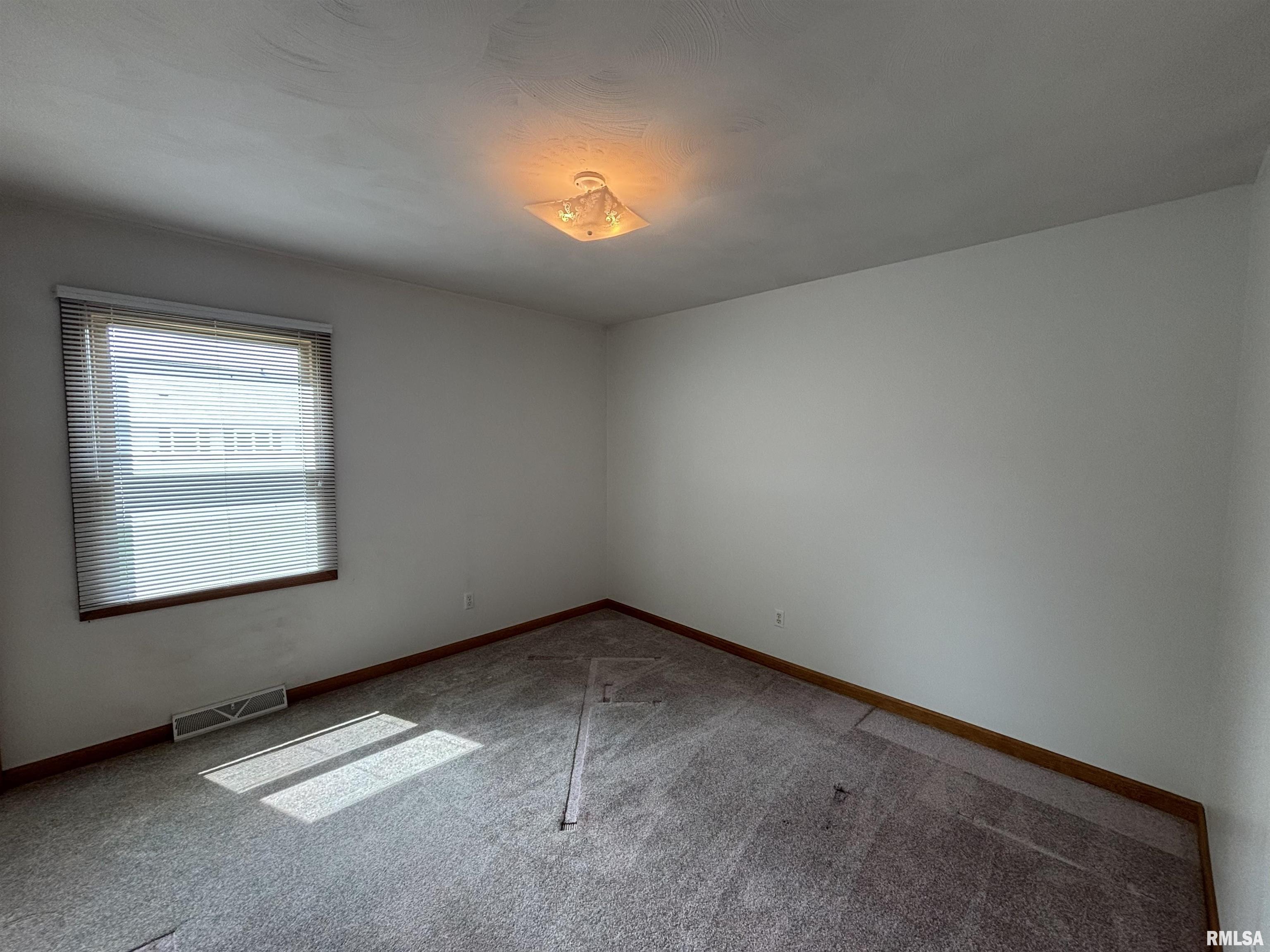 2905 Rend Drive Springfield, IL 62707 - Photo 16 of 24
