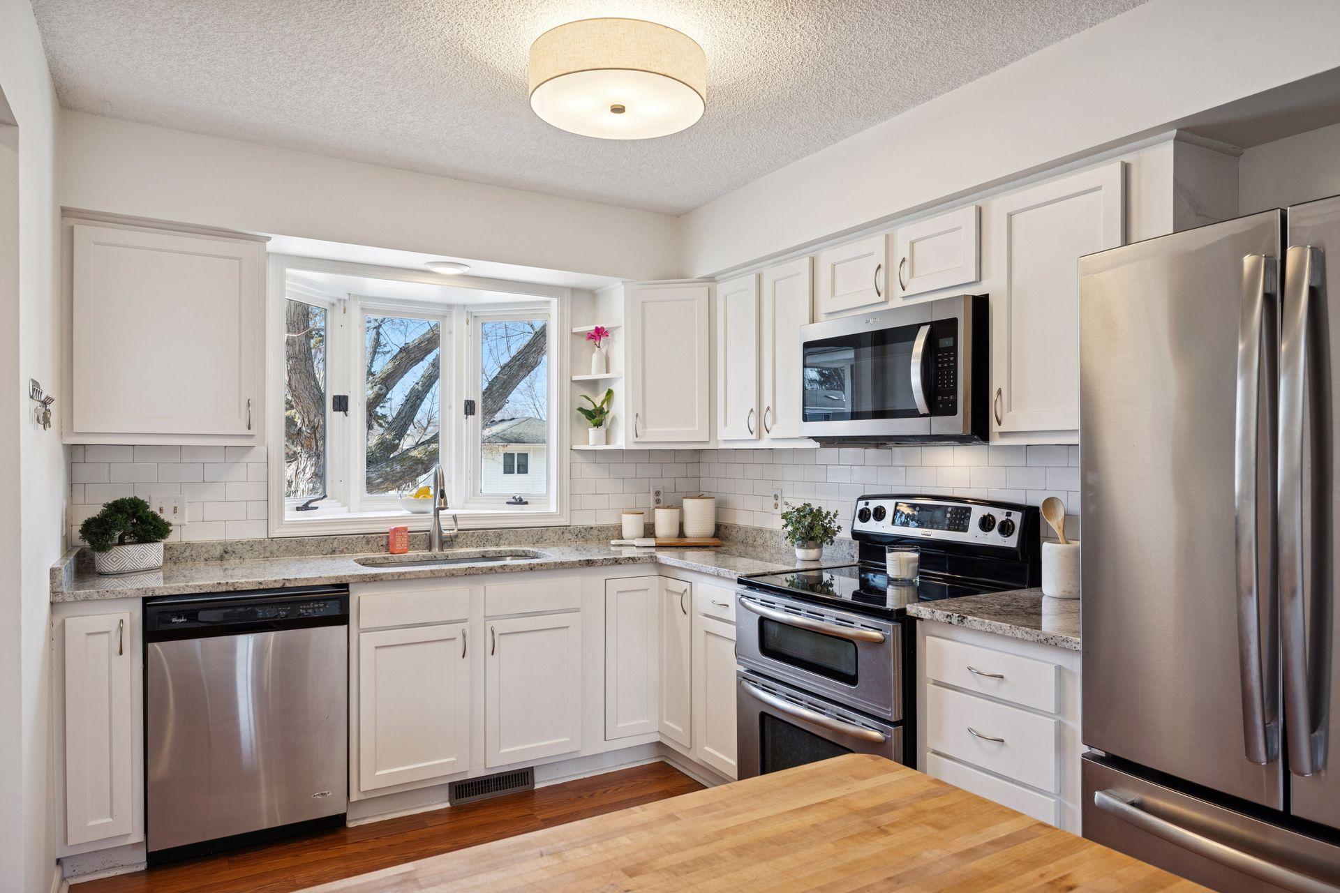 8940 Yucca Lane North Maple Grove, MN 55369 - Photo 9 of 51