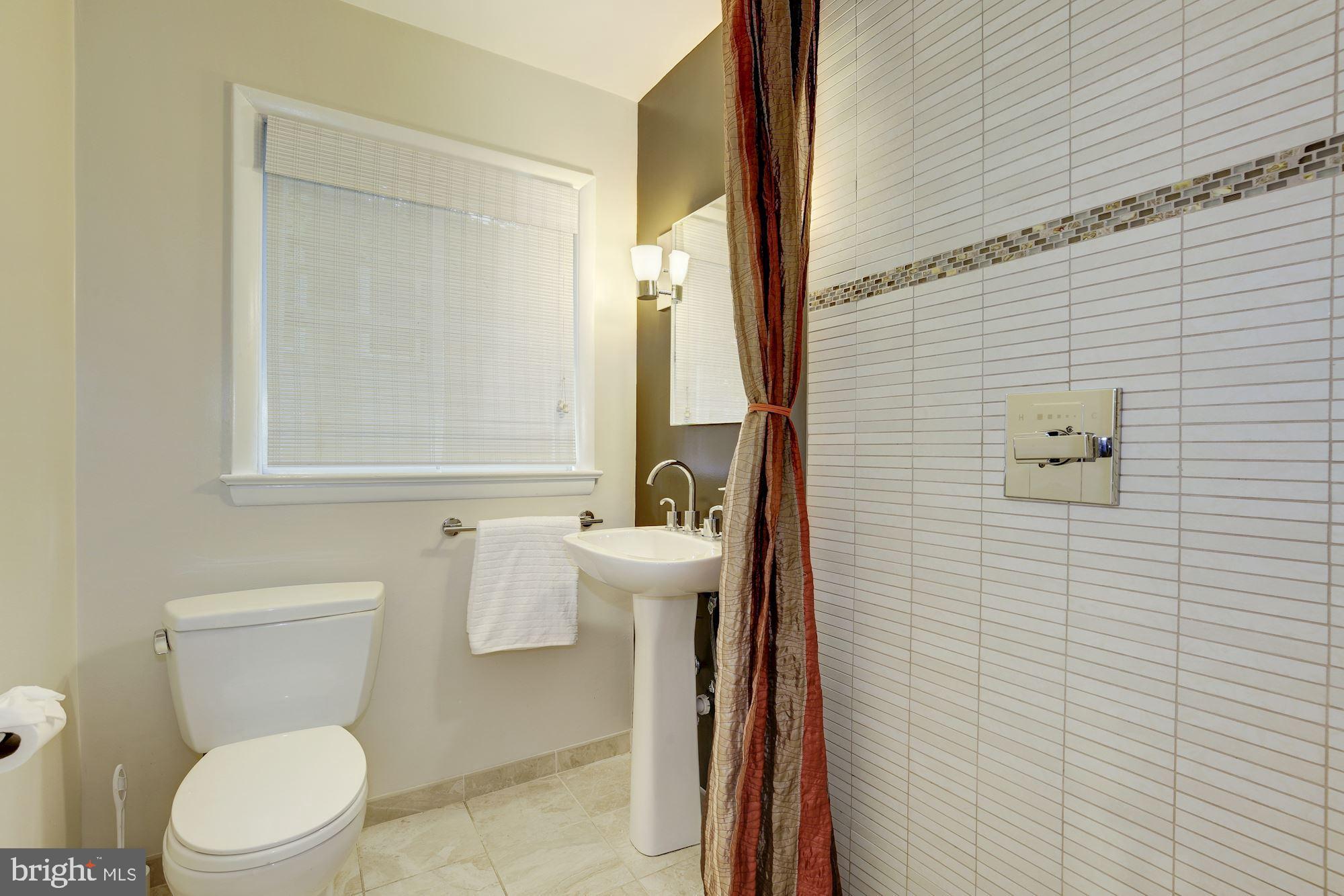 3406 Woolsey Drive Chevy Chase, MD 20815 - Photo 27 of 31