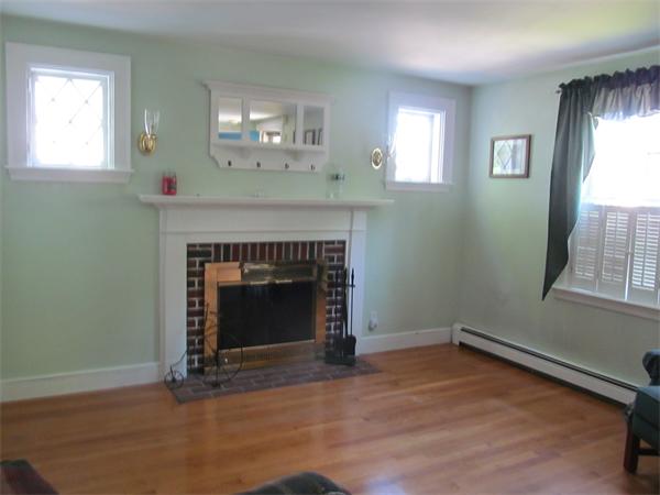 13 Edgemont Road Braintree, MA 02184 - Photo 2 of 13