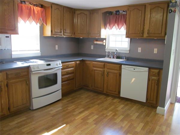 13 Edgemont Road Braintree, MA 02184 - Photo 6 of 13