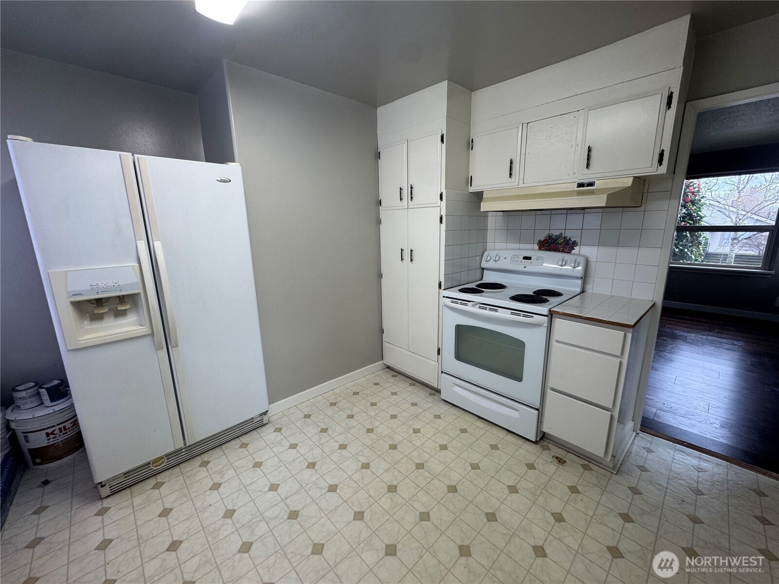 15325 4th Avenue Southwest Burien, WA 98166 - Photo 11 of 28