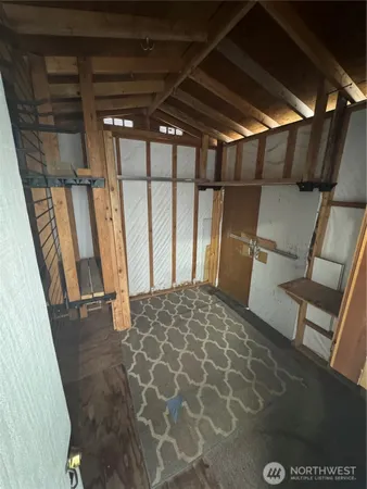 $1,995 | 15325 4th Avenue Southwest, Burien, WA 98166