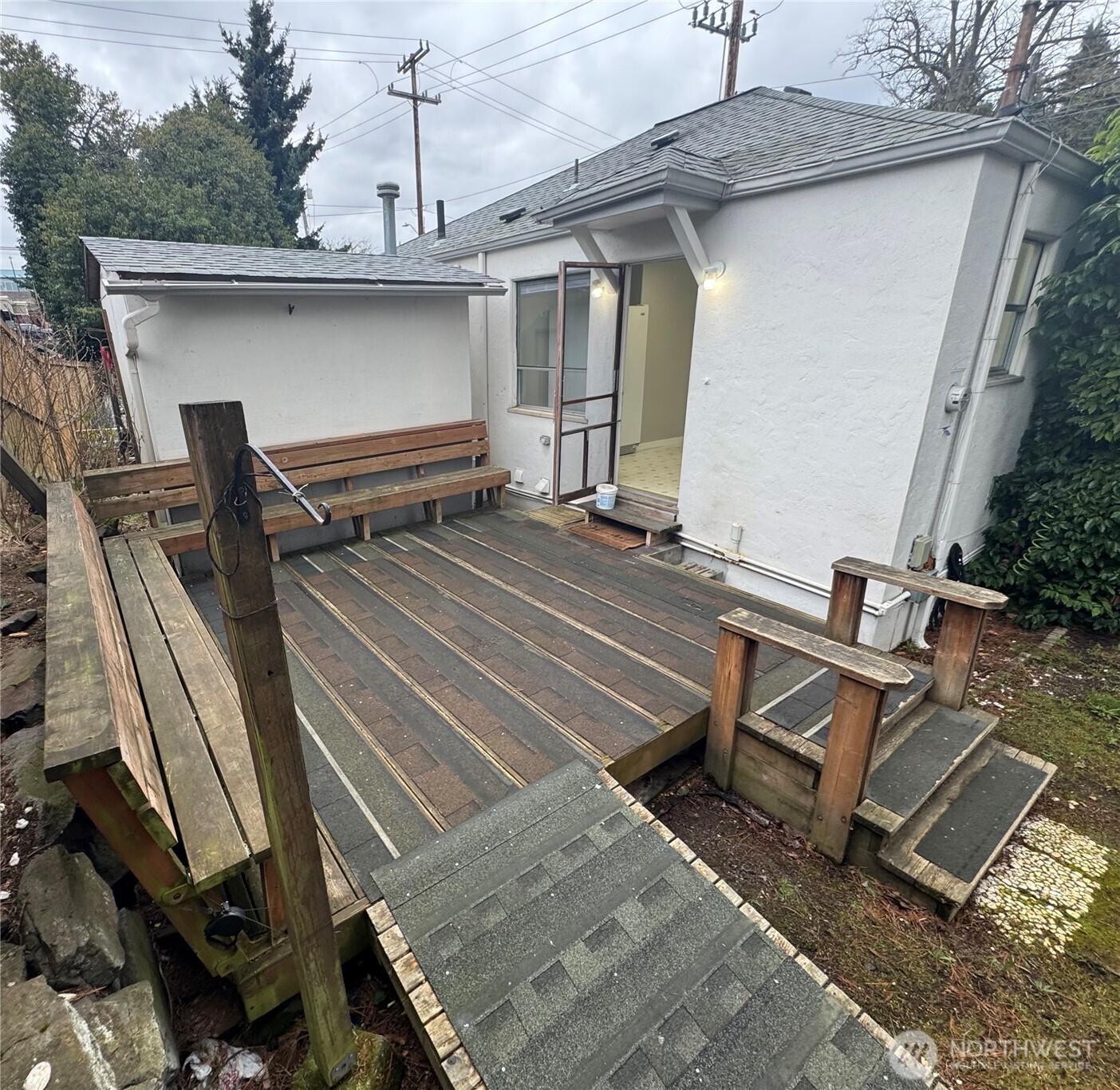 15325 4th Avenue Southwest Burien, WA 98166 - Photo 5 of 28