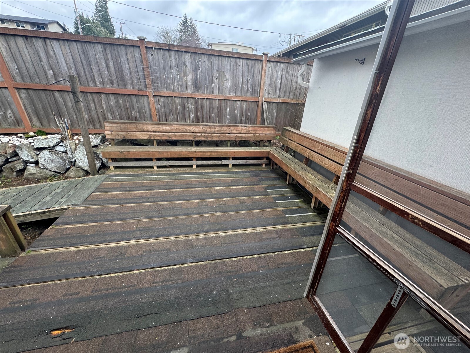 15325 4th Avenue Southwest Burien, WA 98166 - Photo 6 of 28