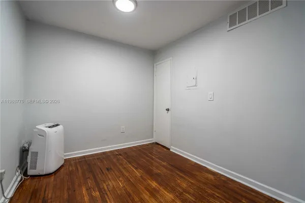 $2,050 | 7931 East Drive, Unit 404, North Bay Village, FL 33141