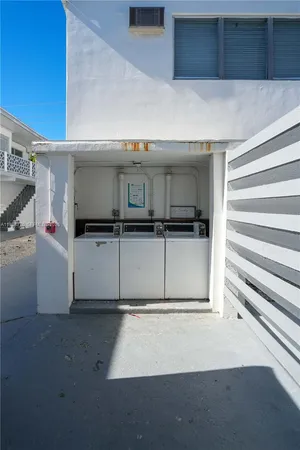 $2,050 | 7931 East Drive, Unit 404, North Bay Village, FL 33141