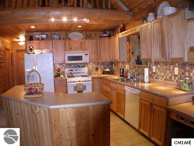 3663 West Stewart Road Shepherd, MI 48883 - Photo 6 of 9 1774287-5.JPG