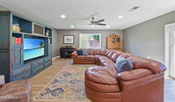 $1,295,000 | 7823 North 7th Place, Phoenix, AZ 85020