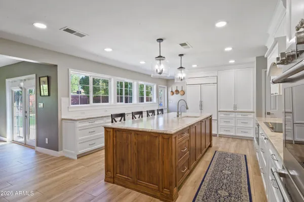 $1,295,000 | 7823 North 7th Place, Phoenix, AZ 85020