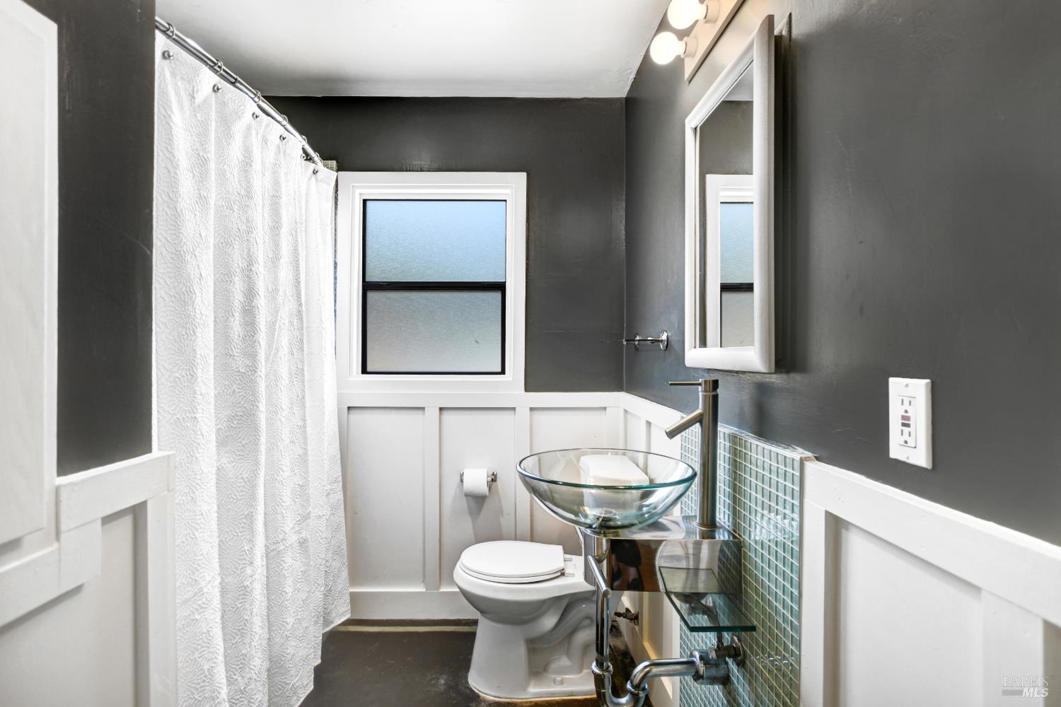 866 Yuba Drive Santa Rosa, CA 95407 - Photo 21 of 73 COTTAGE MAIN BATHROOM-SHOWER OVER TUB