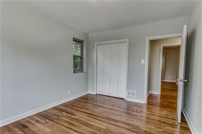 600 Woodside Road Pittsburgh, PA 15221 - Photo 16 of 25 Gallery Image 16