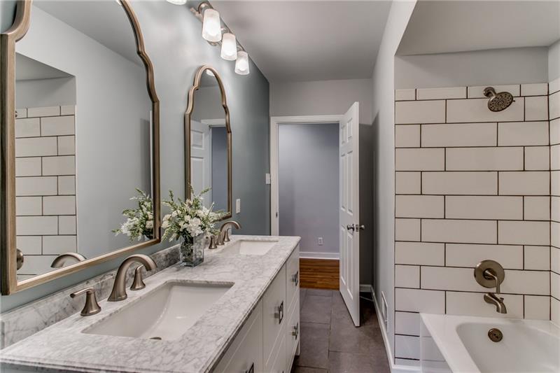 600 Woodside Road Pittsburgh, PA 15221 - Photo 18 of 25 Gallery Image 18