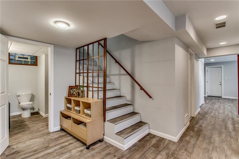 600 Woodside Road Pittsburgh, PA 15221 - Photo 19 of 25 Gallery Image 19