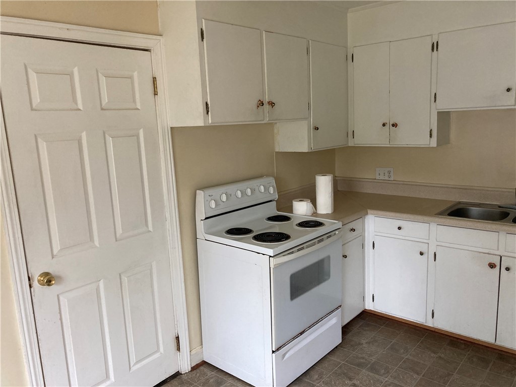 2303 Lindale Road Anderson, SC 29621 - Photo 16 of 30 Kitchen