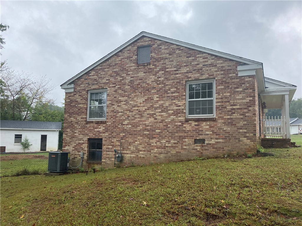 2303 Lindale Road Anderson, SC 29621 - Photo 3 of 30