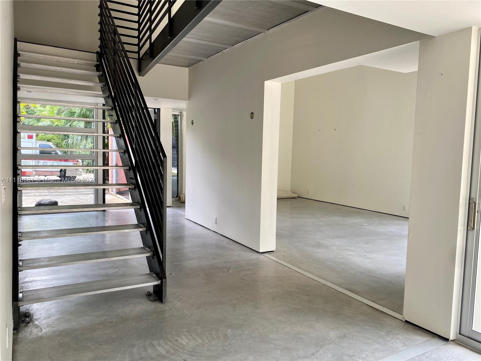 3620 Solana Road Miami, FL 33133 - Photo 14 of 23 a view of entryway