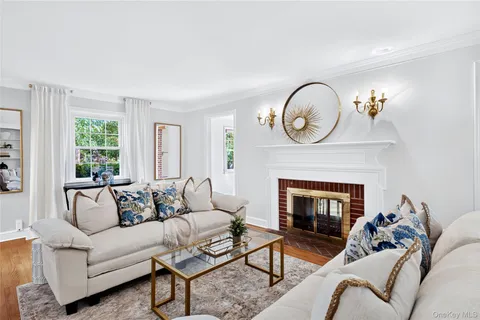 $965,000 | 25 Carlton Street, Malverne, NY 11565