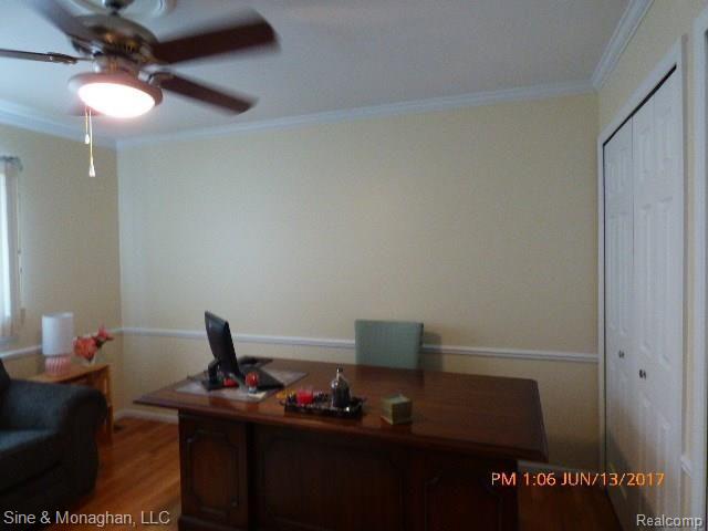 151 Milton Road, Unit 4 Algonac, MI 48001 - Photo 16 of 33 P1000898.JPG