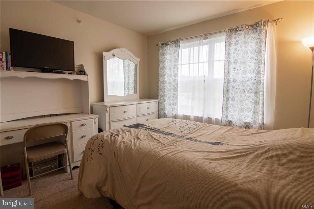 2210 Rising Hill Road Whitehall, PA 18052 - Photo 16 of 18 Gallery Image 16