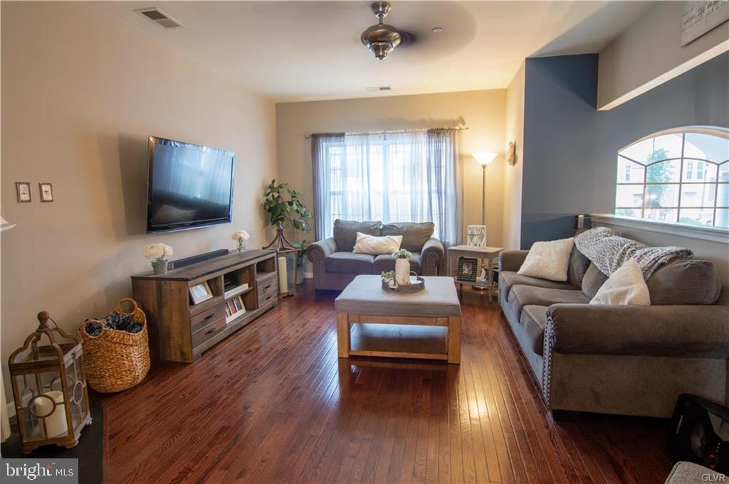 2210 Rising Hill Road Whitehall, PA 18052 - Photo 3 of 18 Gallery Image 3