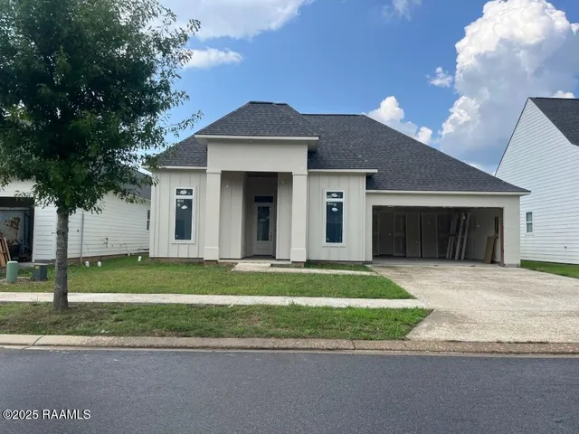 $425,000 | 227 Treescape Drive, Lafayette, LA 70508