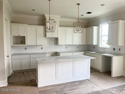 $425,000 | 227 Treescape Drive, Lafayette, LA 70508