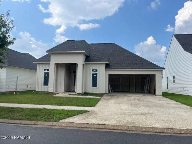 $425,000 | 227 Treescape Drive, Lafayette, LA 70508