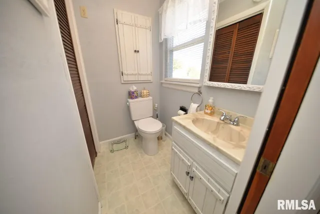 $168,000 | 10 Edgewood Drive, Mount Vernon, IL 62864