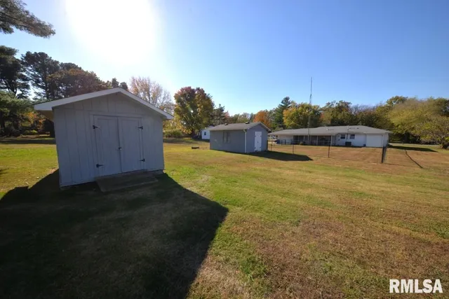 $168,000 | 10 Edgewood Drive, Mount Vernon, IL 62864