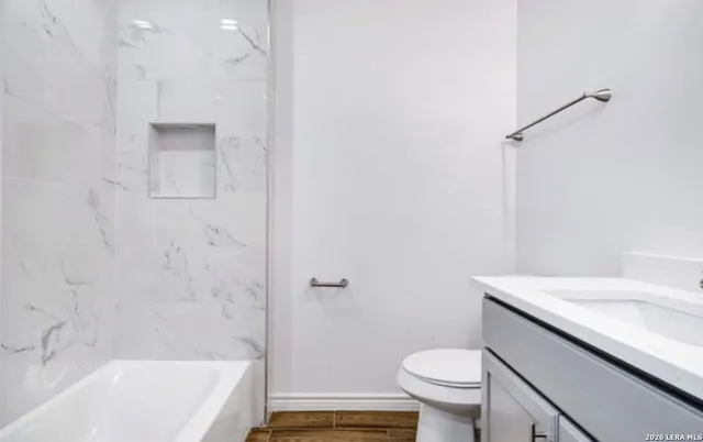 $1,550 | 215 Southlawn Avenue, San Antonio, TX 78237