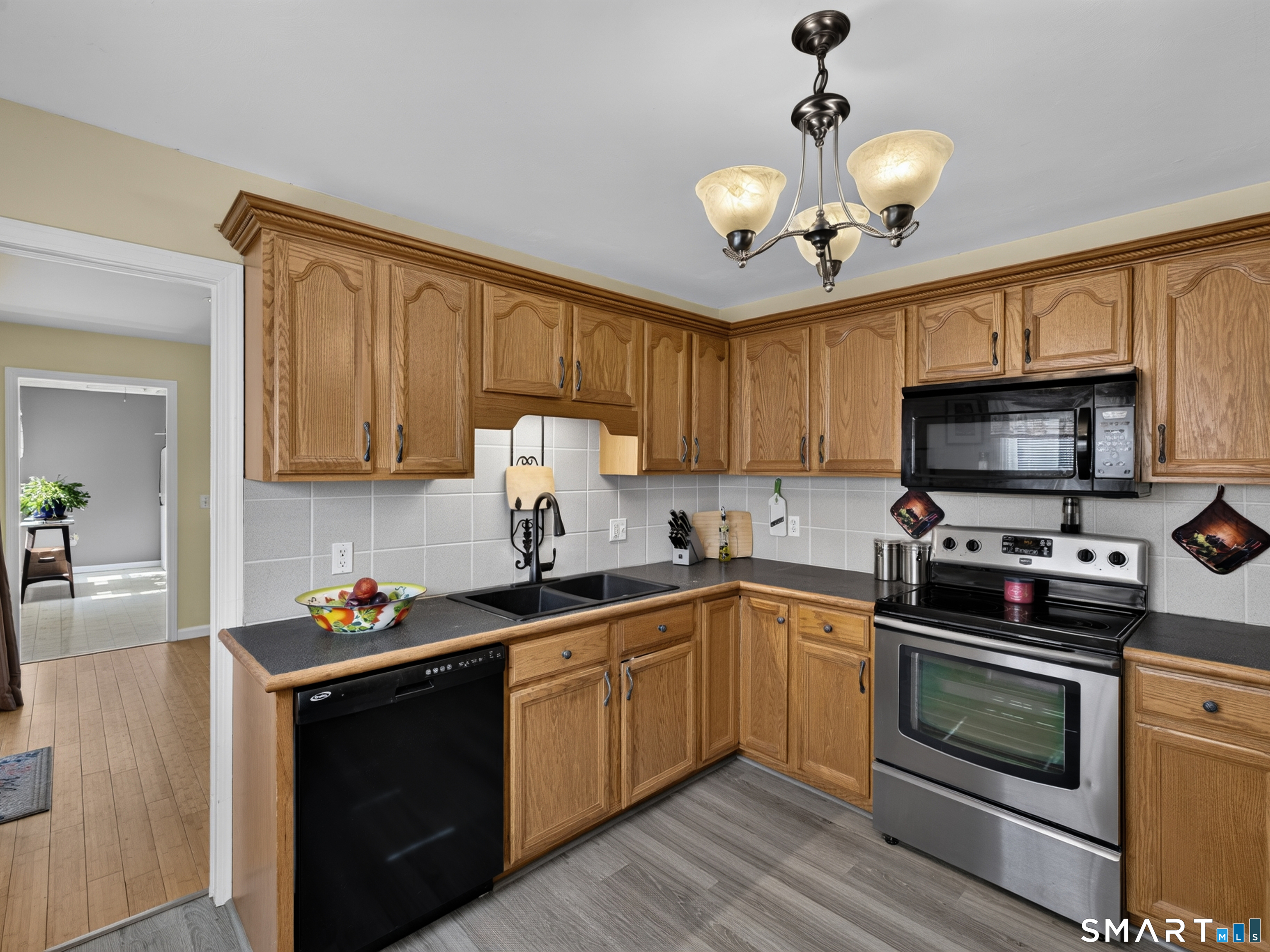 351 Scotland Road Norwich, CT 06360 - Photo 10 of 36
