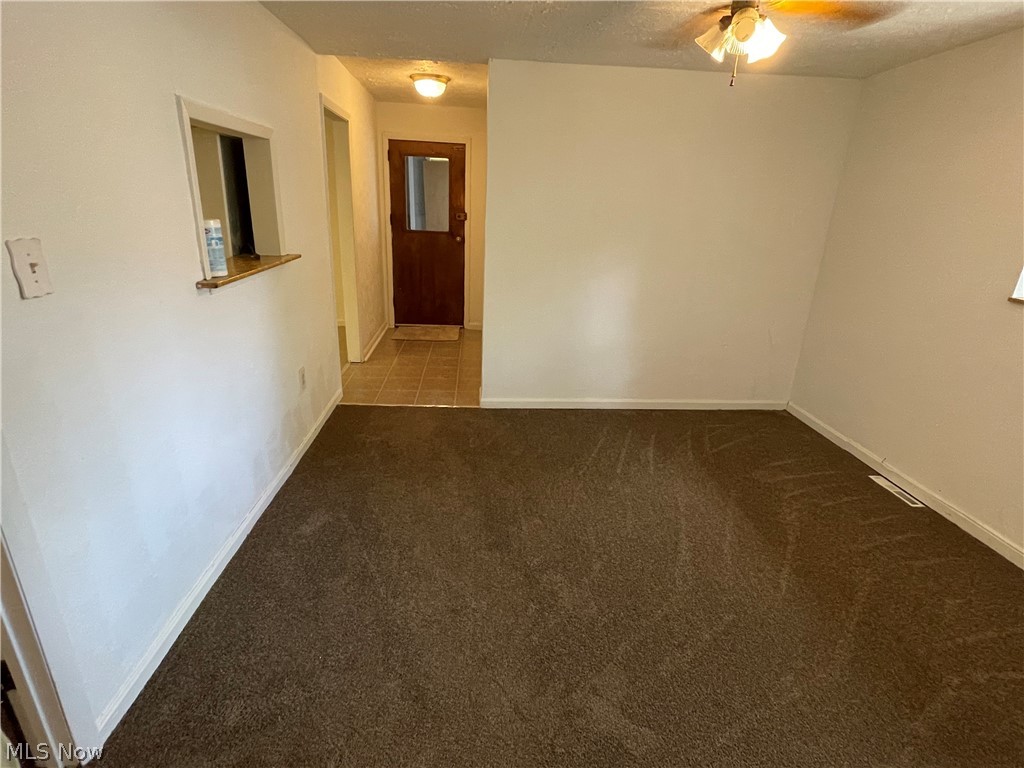 821 Whitcomb Road Cleveland, OH 44110 - Photo 7 of 34