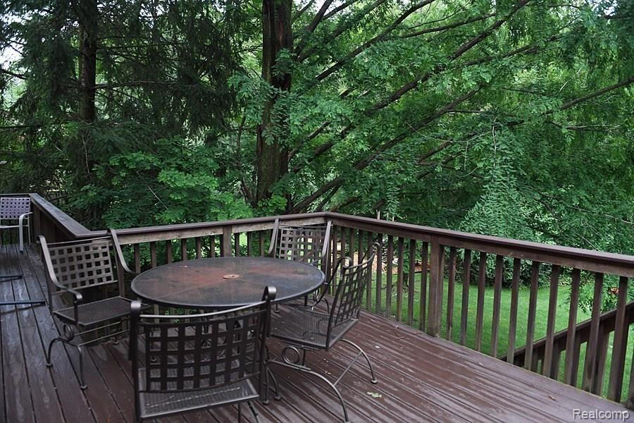 689 Ten Point Drive Rochester Hills, MI 48309 - Photo 62 of 70