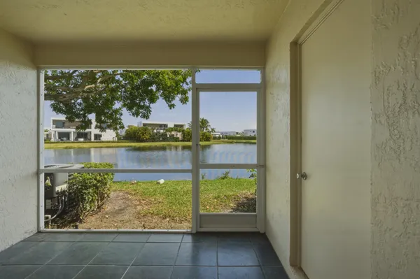 $2,900 | 16635 Hemingway Drive, Weston, FL 33326