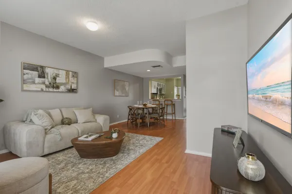 $2,900 | 16635 Hemingway Drive, Weston, FL 33326