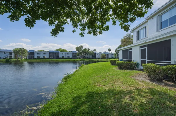 $2,900 | 16635 Hemingway Drive, Weston, FL 33326