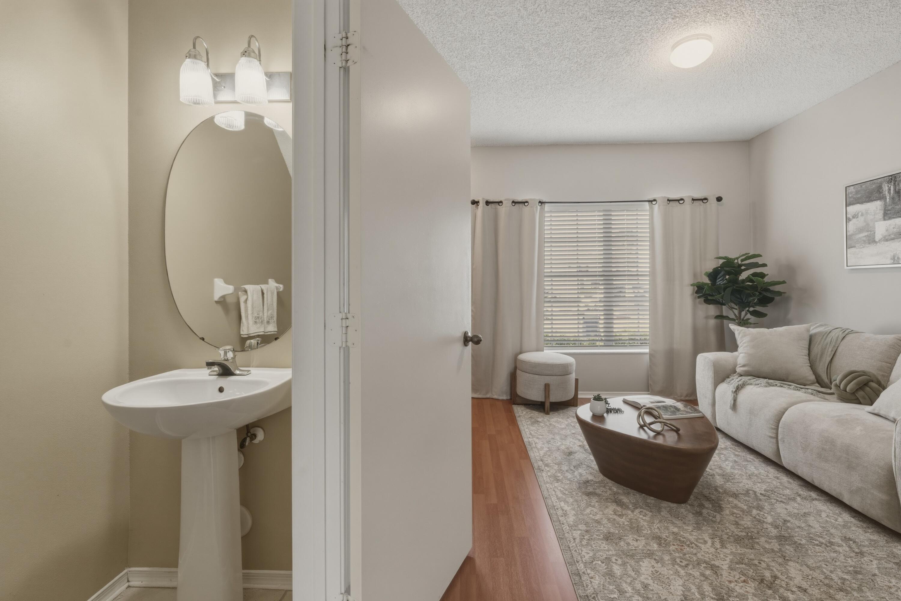 16635 Hemingway Drive Weston, FL 33326 - Photo 8 of 28 DSC08279