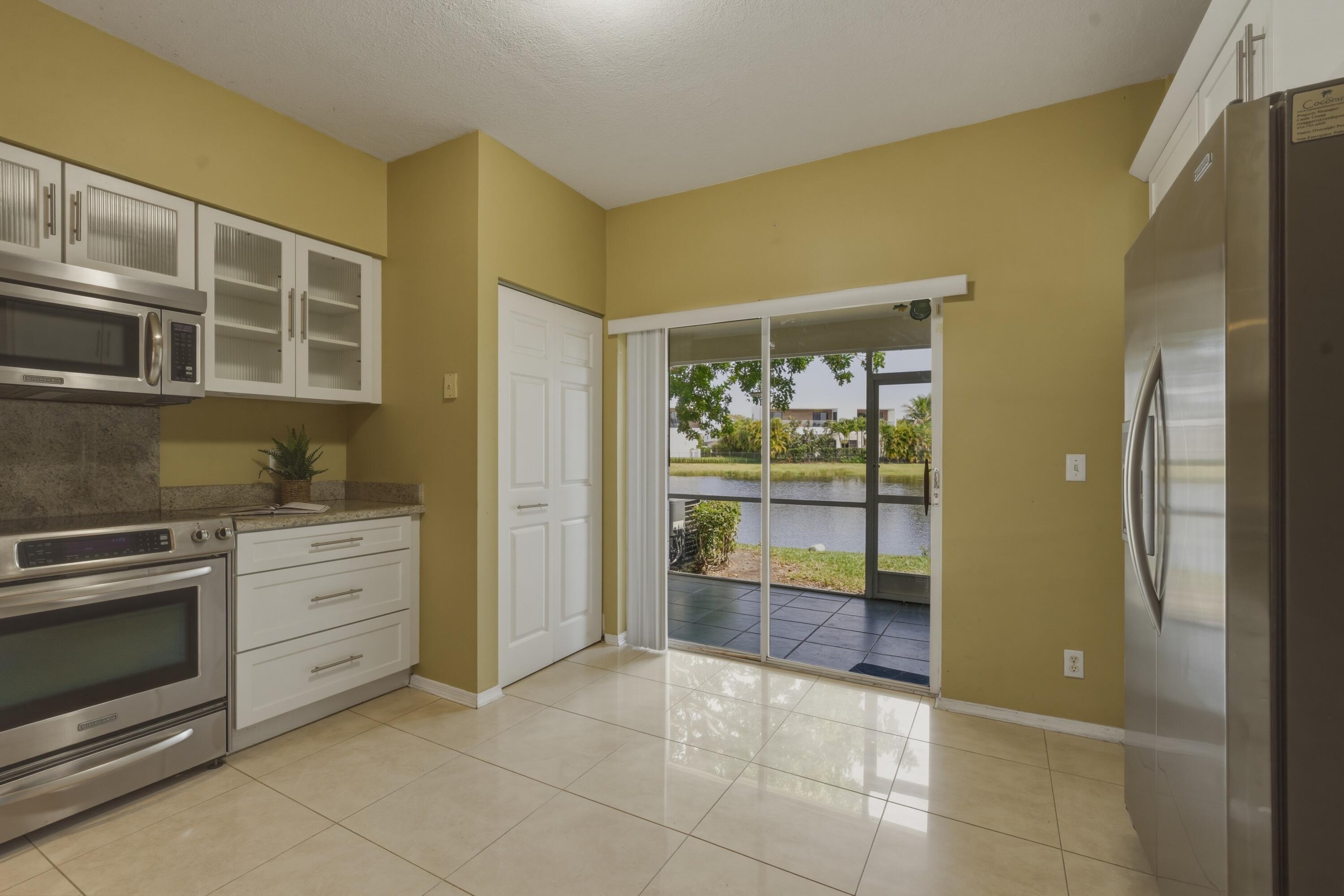 16635 Hemingway Drive Weston, FL 33326 - Photo 9 of 28 DSC08255