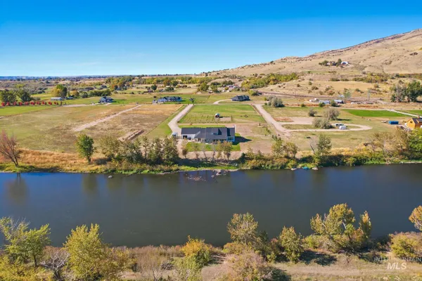 $1,899,000 | 3890 Birch Lane, Emmett, ID 83617