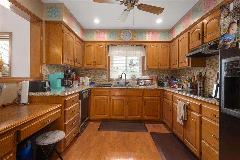 11203 Chandler Road Liberty, MO 64068 - Photo 14 of 38