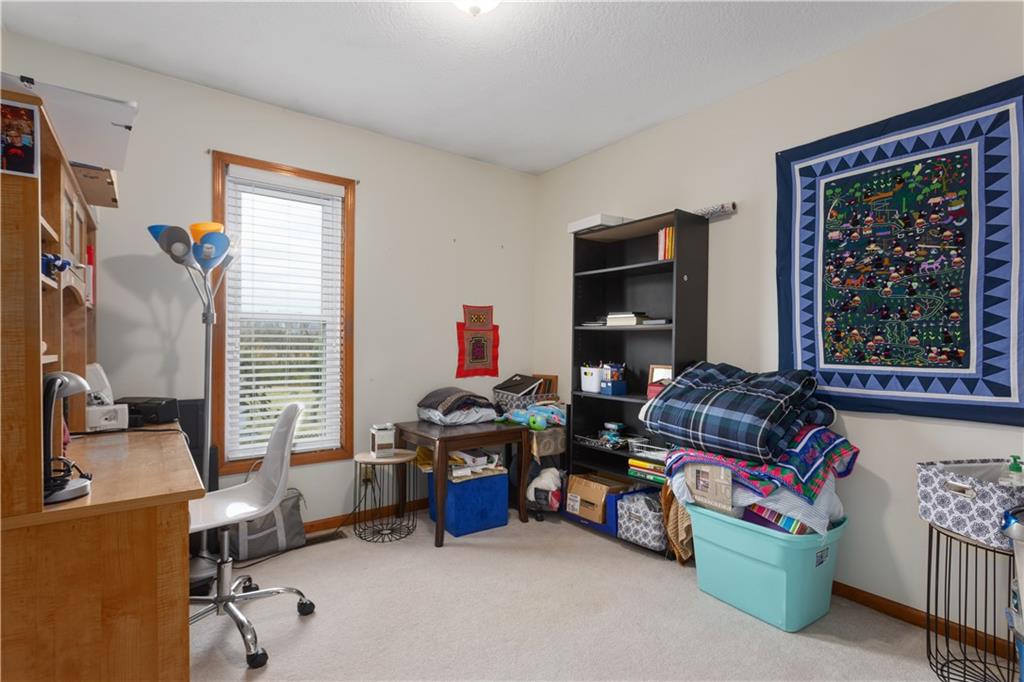 11203 Chandler Road Liberty, MO 64068 - Photo 17 of 38