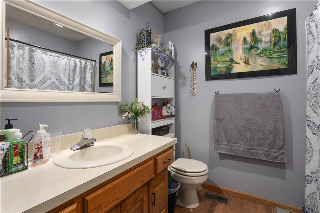 11203 Chandler Road Liberty, MO 64068 - Photo 18 of 38