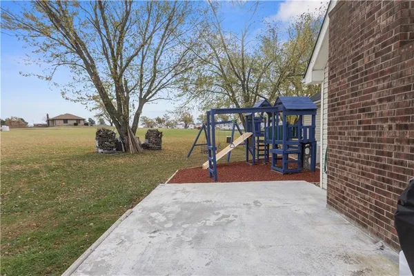 $410,000 | 11203 Chandler Road, Liberty, MO 64068